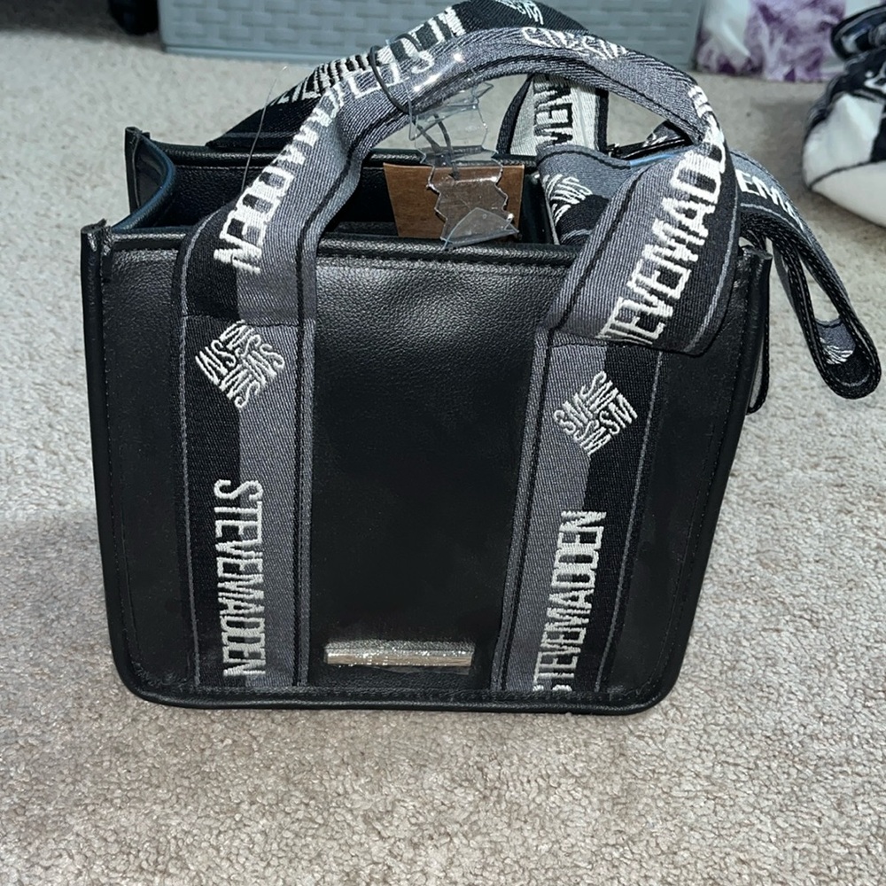 STEVE MADDEN BRAND NEW PURSE